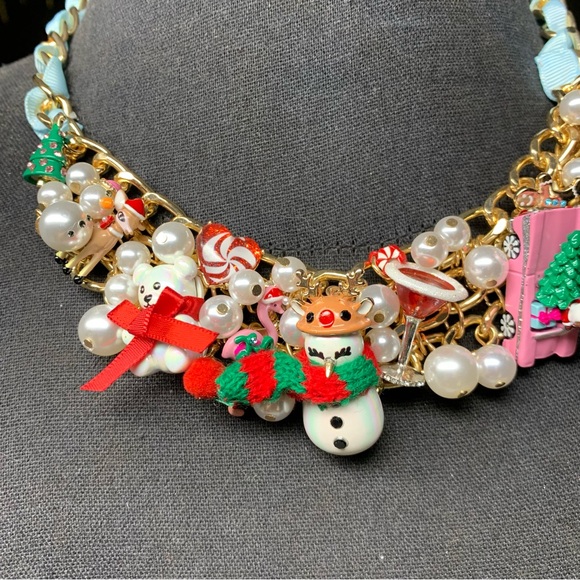 New Betsey Johnson Baubble Bid Holiday Necklace Faux Pearl Charm Christmas - Picture 3 of 9